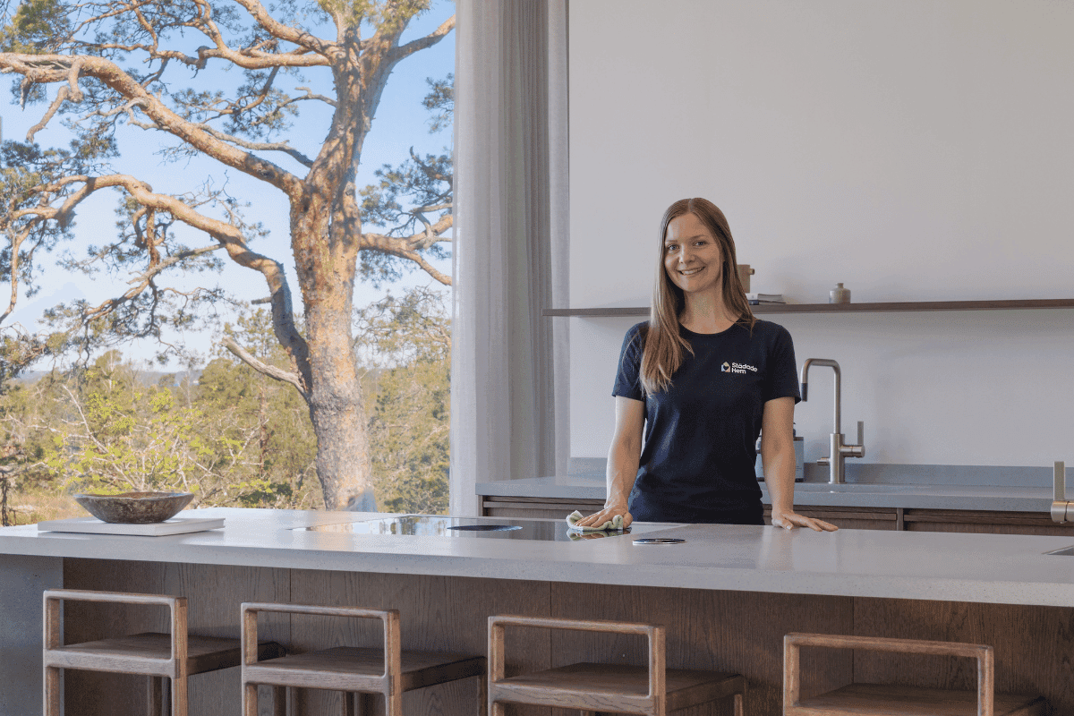 Städade-Hem-Karoline-Arkitektritad-Villa-Hemstädning